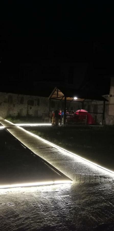 Mziuri Guest House Mestia Exterior photo
